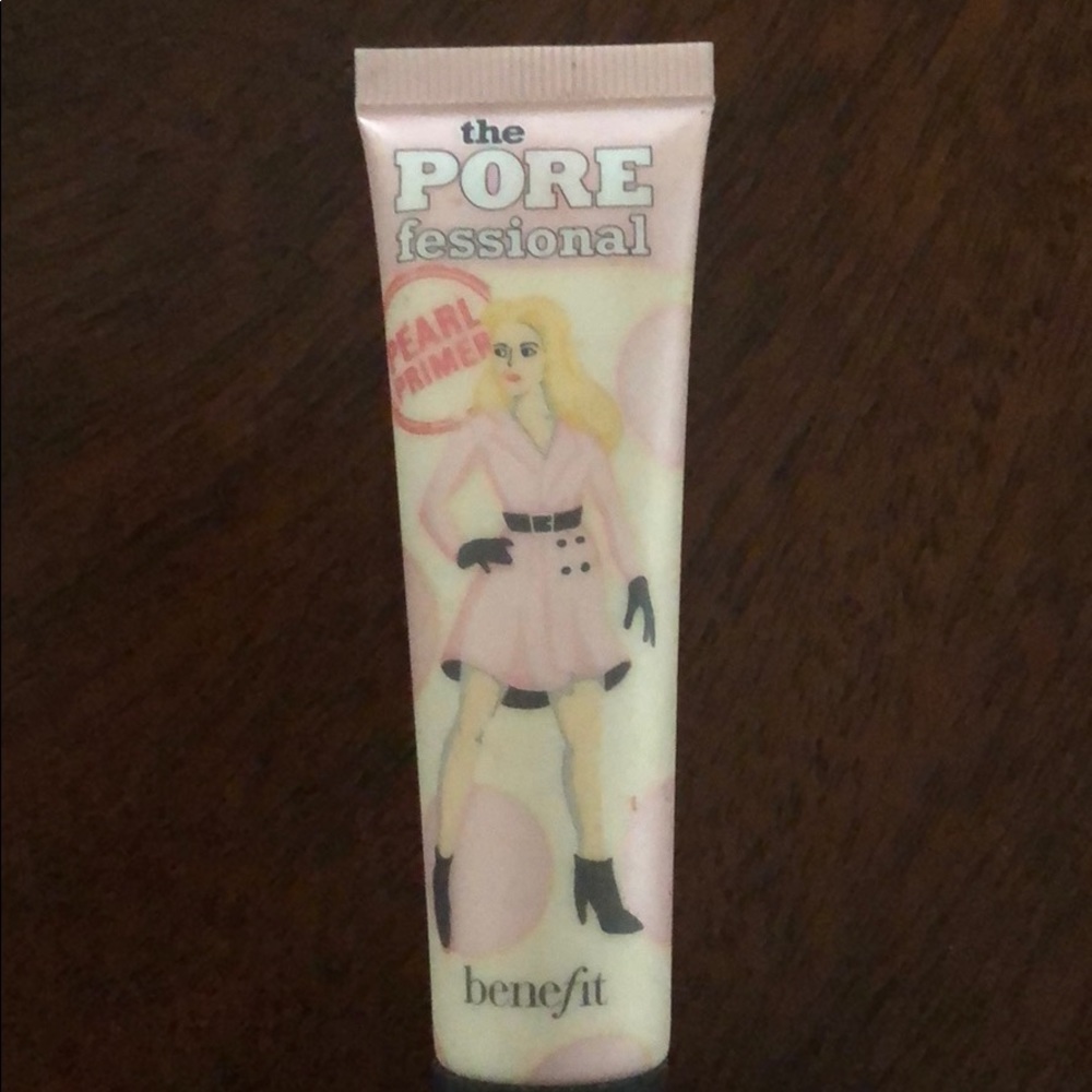 PORE PROFESSIONAL PEARL PRIMER BENEFIT COSMETICS